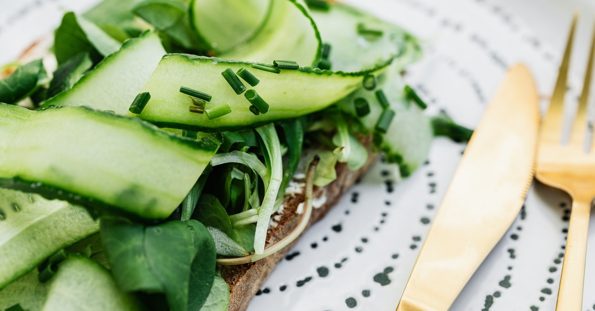 Ketogenic Diet: One Cucumber per Sandwich